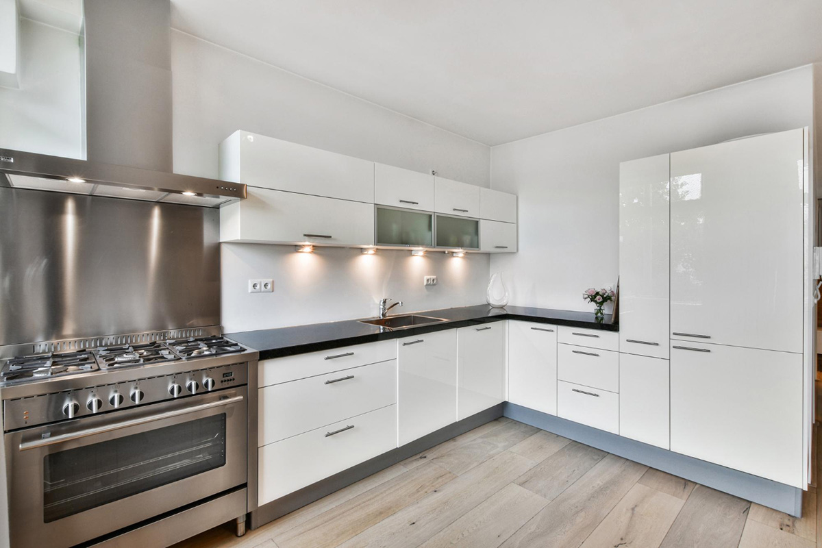 The Beauty of High Gloss Acrylic Cabinets for Your Home