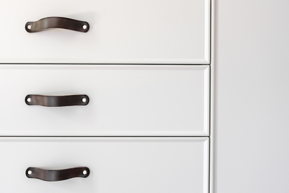 Cabinet Hardware Guide: Choosing the Perfect Knobs and Pulls