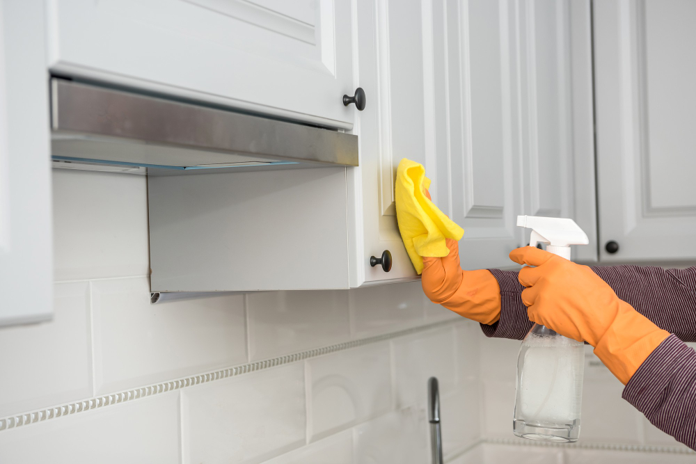 Keep Your Kitchen Cabinets Sparkling: A Complete Cleaning Guide