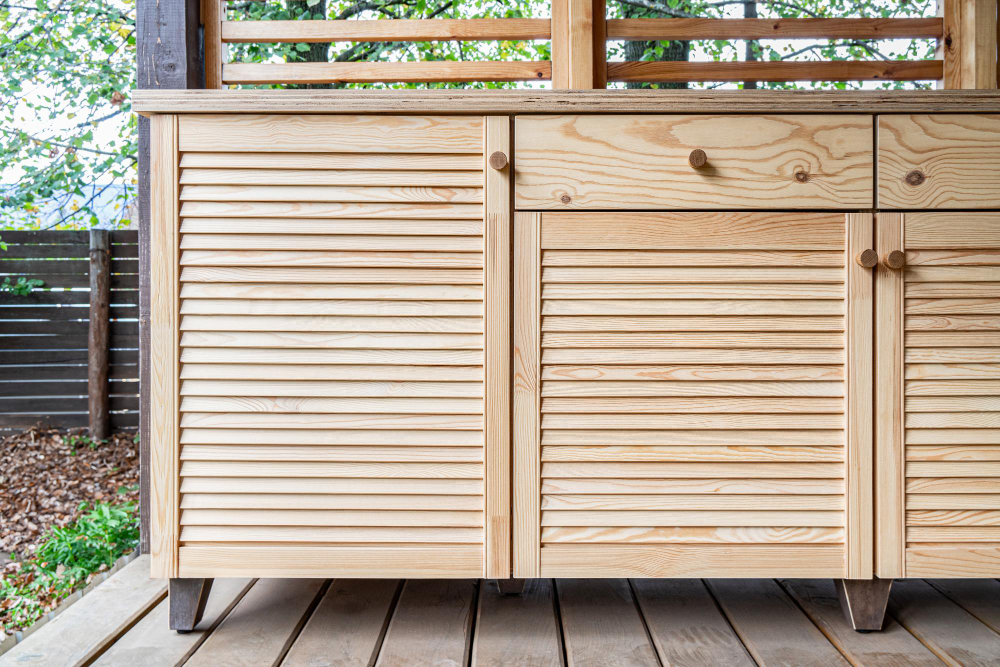 Outdoor Custom Cabinets: Essential Considerations for Orlando Homeowners